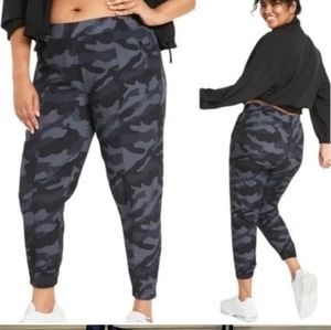 Old navy active stretch tech camo cargo pockets jogger xxl womens